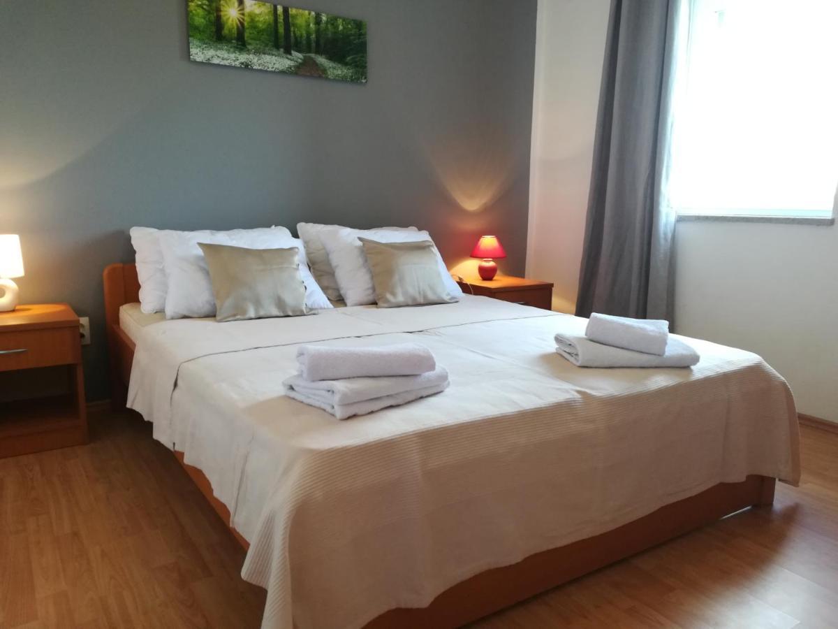 Apartment Toncic Benazici Ngoại thất bức ảnh